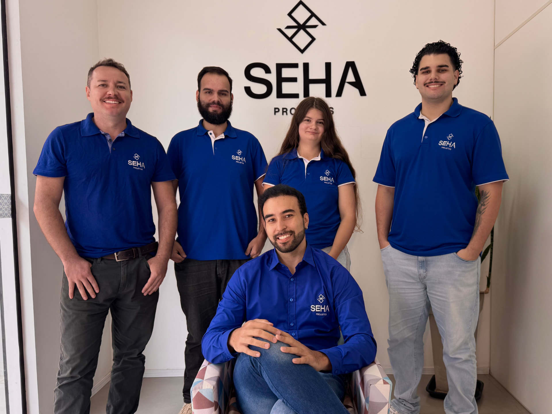Equipe da SEHA Projetos no escritório em São Francisco do Sul